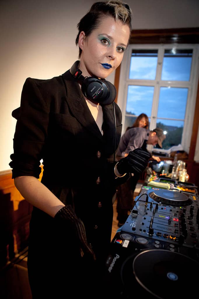 Eat The Beat And Dance The Flavour 13 Eat The Beat And Dance The Flavour 13